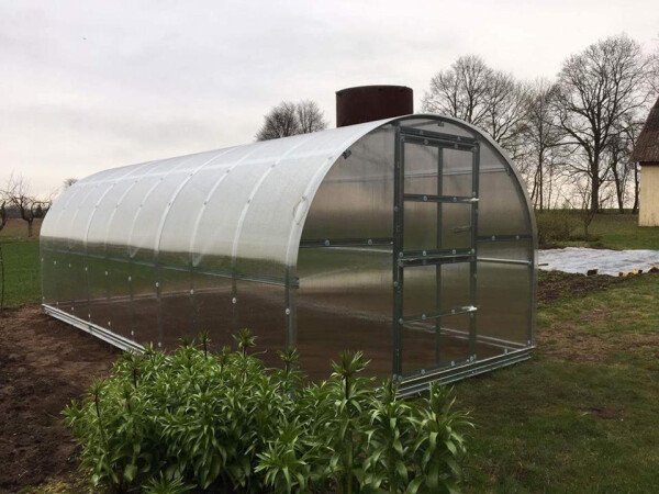 Siltumnīca KLASIKA 18 (3x6m) ar pamatiem