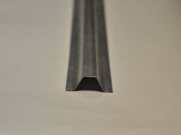 Cinkota tērauda Omega profils 1mm, 3m
