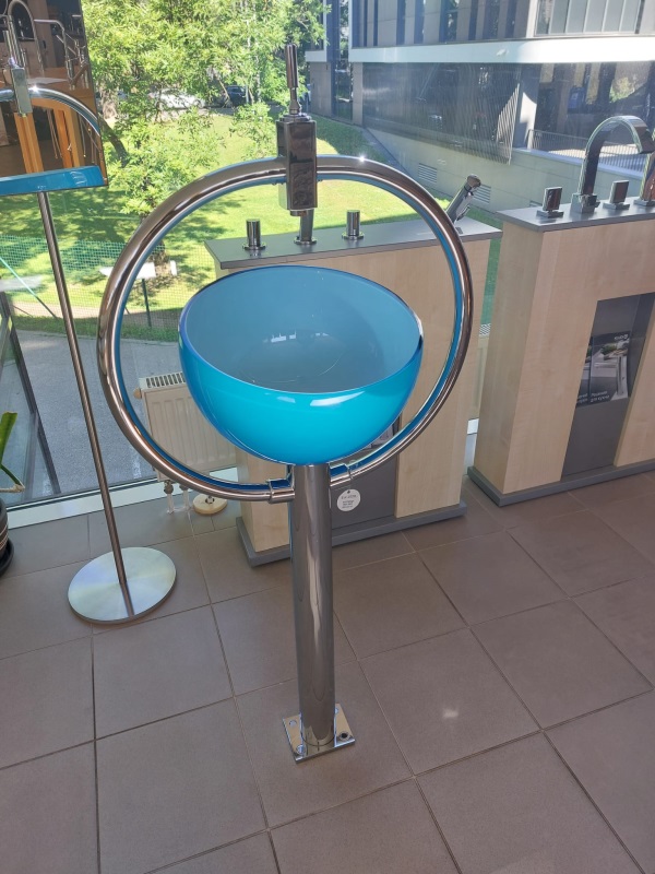 Stikla izlietne ar grīd.statīvu/j-krānu, RING