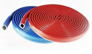 PE izolācija ruļļos ar apvalku D22/4mm